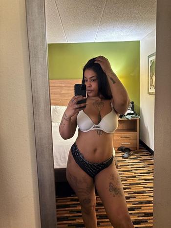 Diamond, 27  female escort, Harrisburg