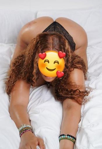 Kira, 26  female escort, Harrisburg