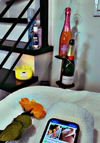 Athena, 26  female escort, Harrisburg